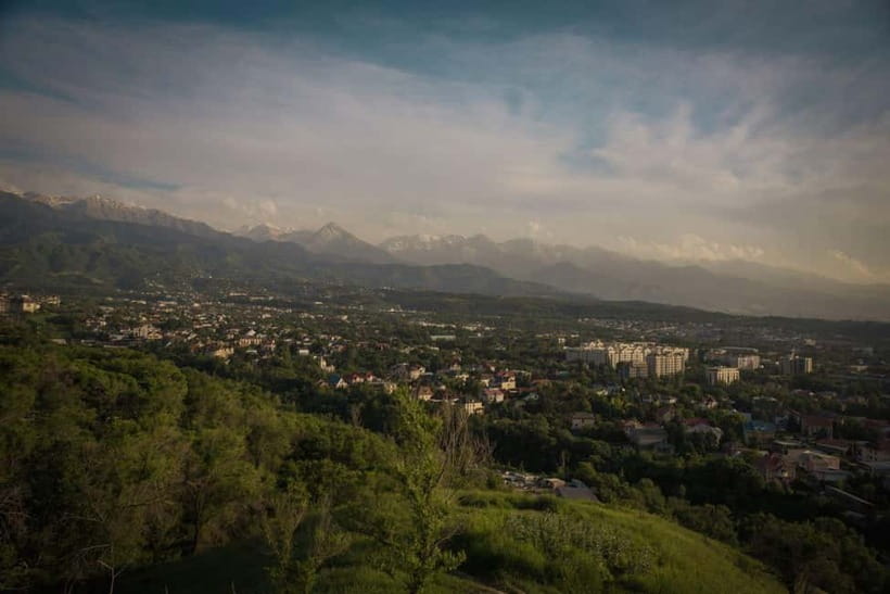 Almaty: 1-Day Tour to Shymbulak, Medeo, Kok-Tobe Hill & Zoo - Café lunch and the real cost of the day