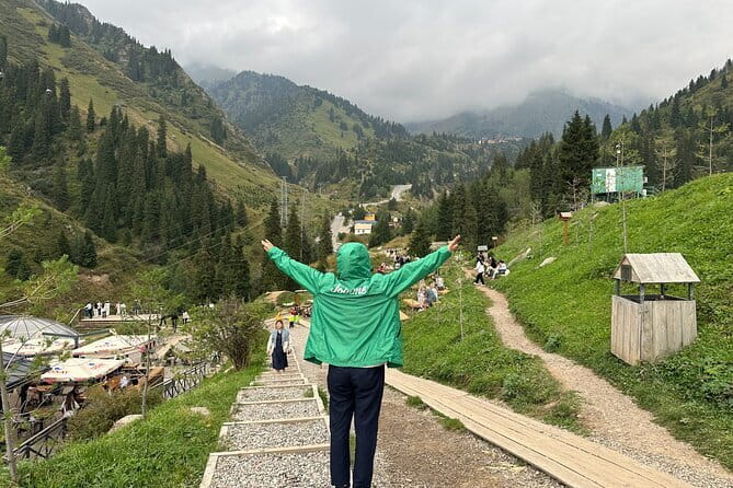 Almaty city tour and Medeu-Shymbulak-Koktobe-Green Bazar - Why this Almaty day tour works