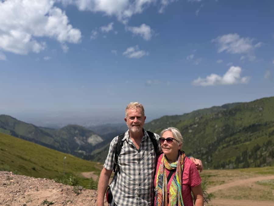Almaty: City Tour with Mountain Visit - From Medeu to Shymbulak at 3,200 meters
