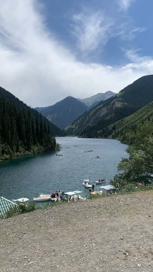 Almaty: Kolsay & Kaindy Lakes, Charyn Canyon Private Tour - What the private car changes