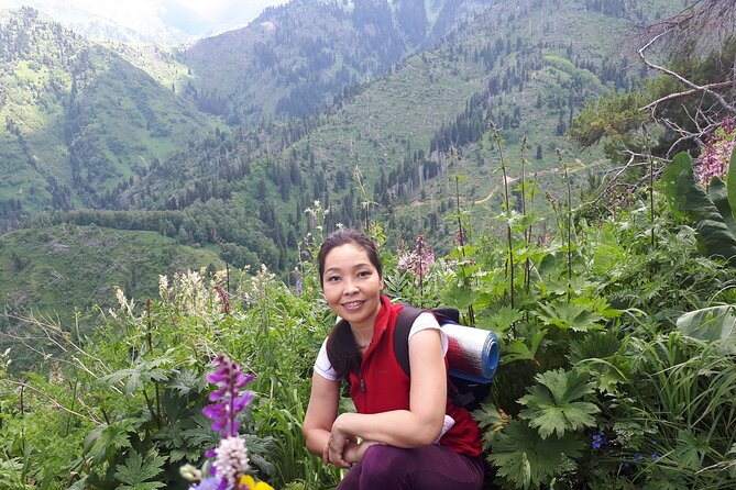 ALmaty mountains hiking tour - Alma-Arasan: The Easiest Way Into the Hills