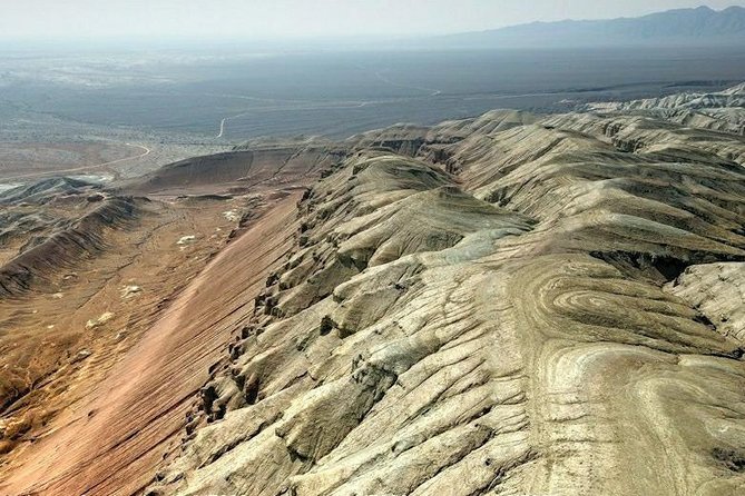 Altyn emel 2 days tour. (Singing dune, AkTau, KattyTau) - Aktau Mountains reveal a 25-million-year-old past