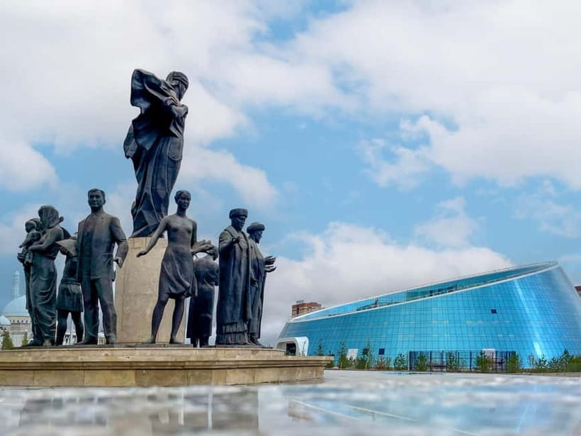 Astana City Tour: Certified Guide+Winetasting+All Inclusive - Bayterek, Astana’s essential viewpoint