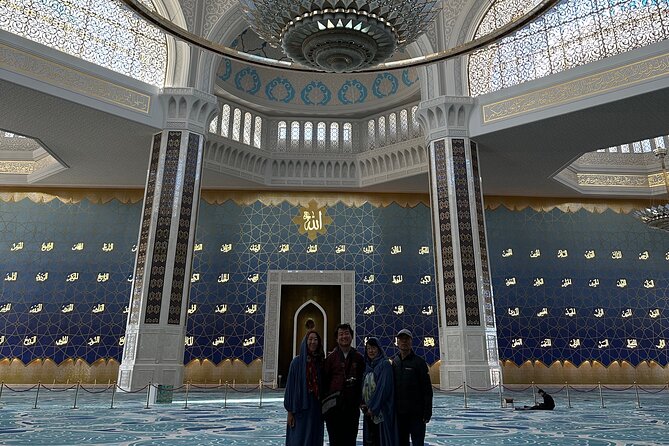 Astana City Tour: Private Full Day with Lunch and Comfort Pickup - Nur-Astana Mosque and the scale of new Kazakhstan
