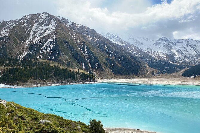 Big Almaty Lake - azure eye of Alatau (+ Ayu gorge) half-day tour - Alma-Arasan Gorge, where the walking begins