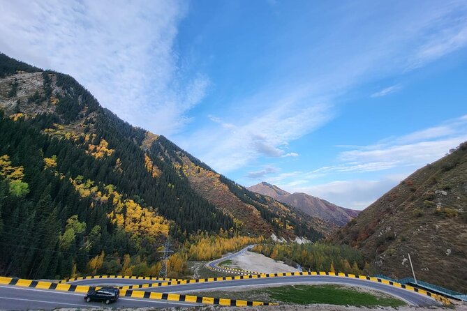 Big Almaty Lake tour private or group by car or hiking - What to bring for this mountain outing
