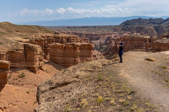 Charyn canyon, Kolsai lake, Kaindy lake 2 Days - Charyn Canyon and the first stretch of the journey