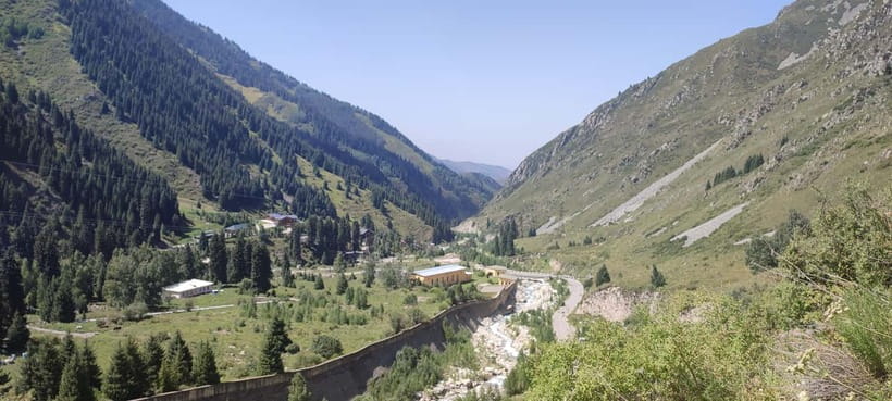 Hiking to the magical Big Almaty Lake - The return walk and the real cost of the day