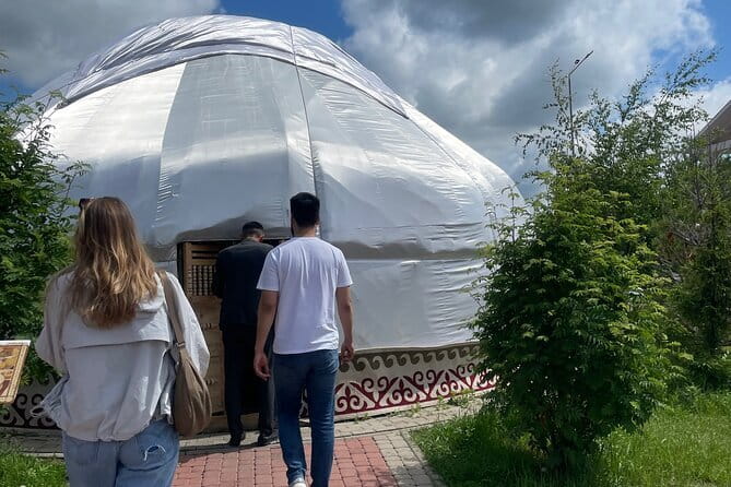 Private Yurt Tour with Horses: Immerse into Kazakh Culture - Horseback riding around BalQaragai