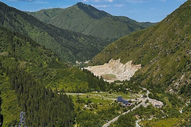 Shymbulak to Bogbanovisch Glacier and Oktabriskaya Hike - Is $110 a fair price?