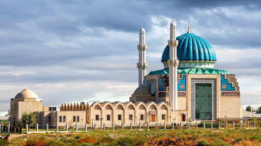 Turkestan Gloriously Isolated - Day Tour from Tashkent - Key points to know before crossing the border
